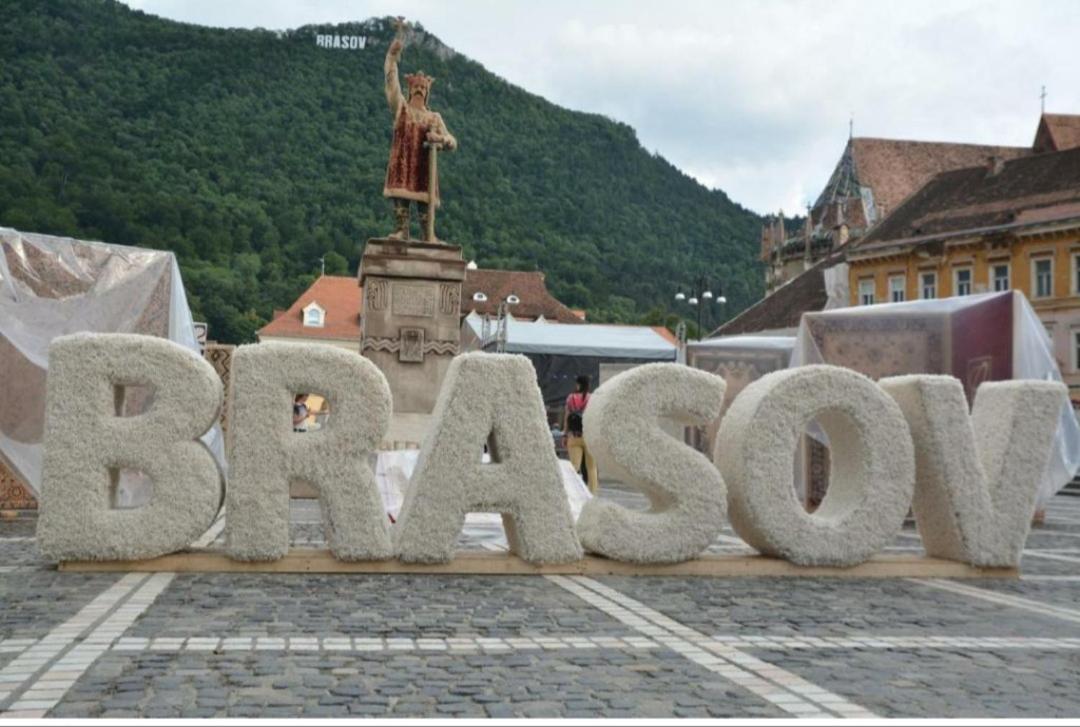 Plaza Residence Brașov Exterior foto